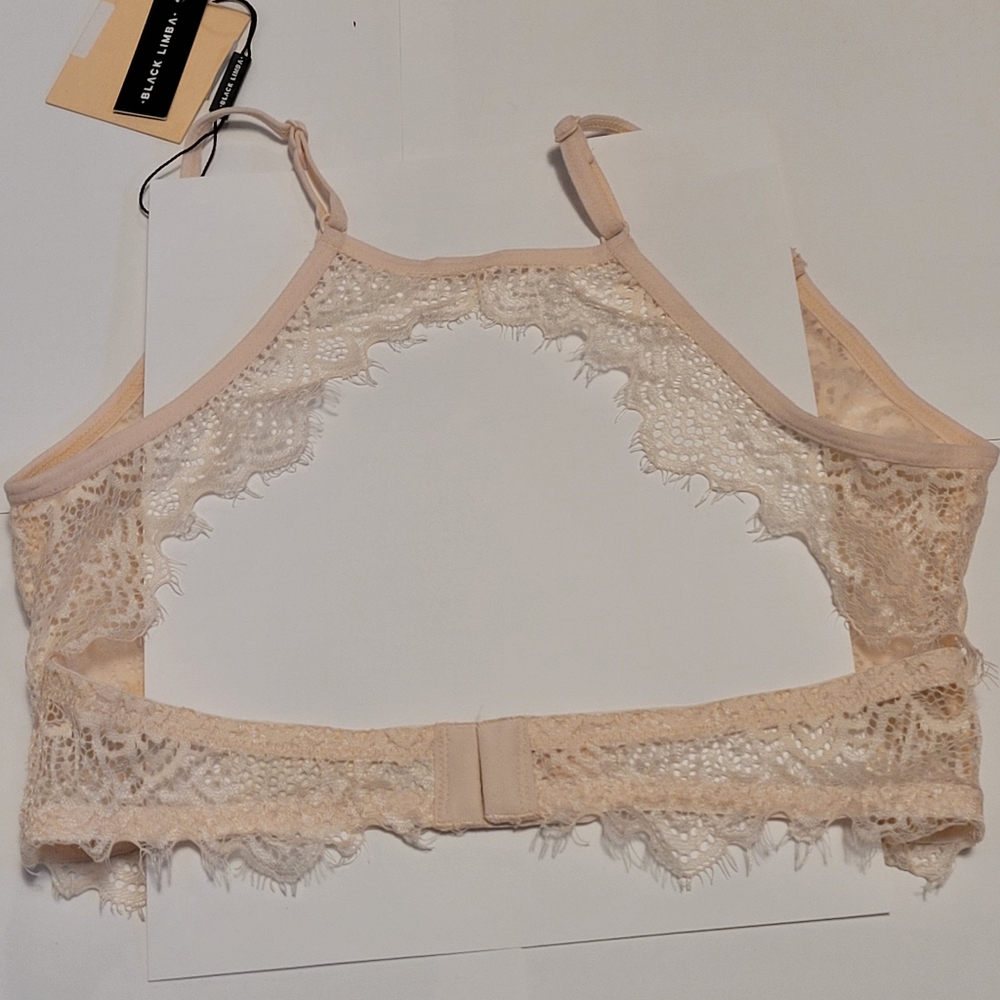 Peachy Pink lace bralette - Picture 4 of 4